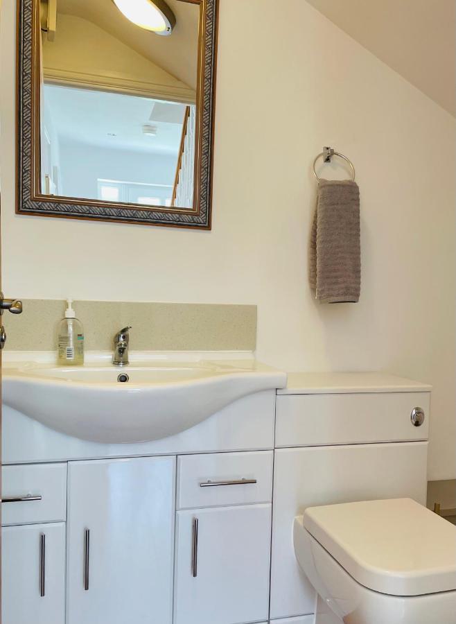 Sunny Corner, Padstow. Spacious 3 Bedrooms, 2.5 Bathrooms, Parking, Garden. المظهر الخارجي الصورة